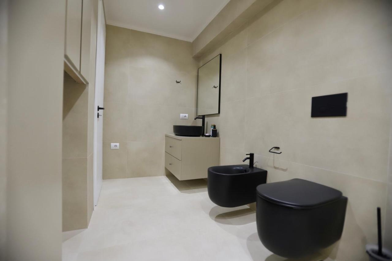 La Grand - New Bazaar Apartment Tirana Exterior photo